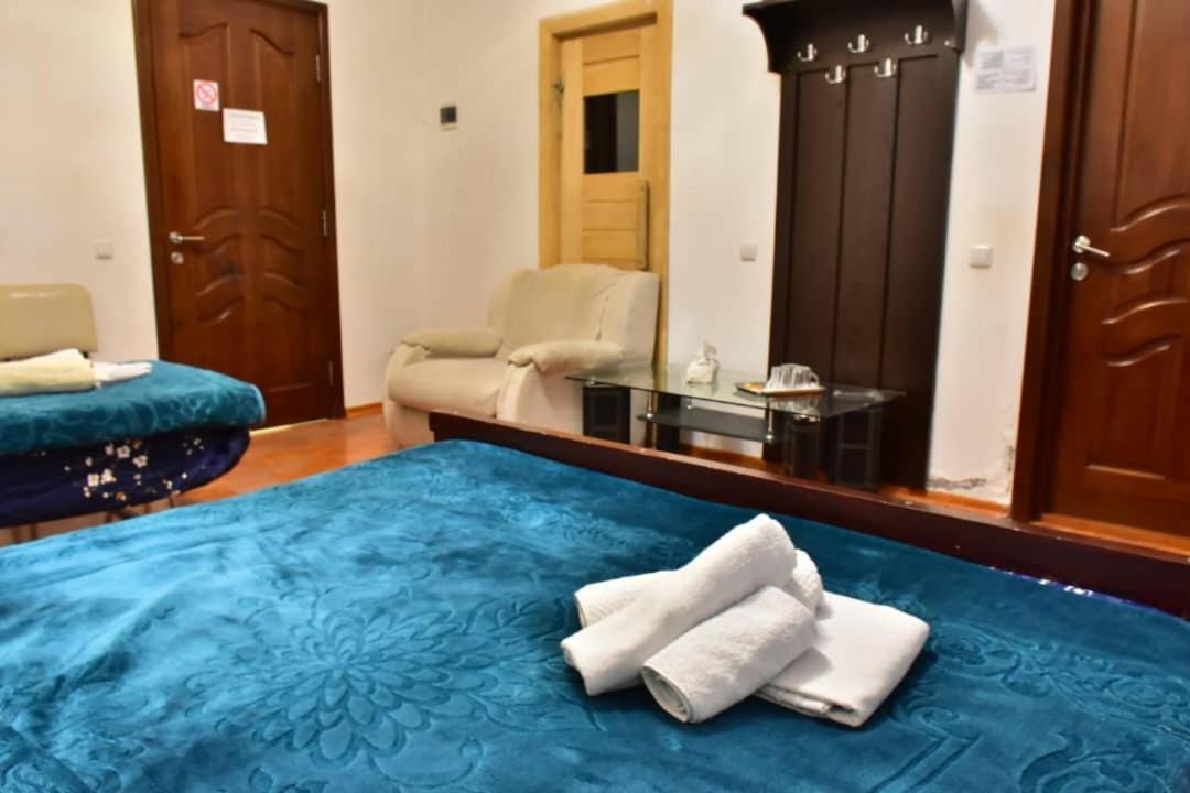 Gyumri Hotel 耶烈万 外观 照片