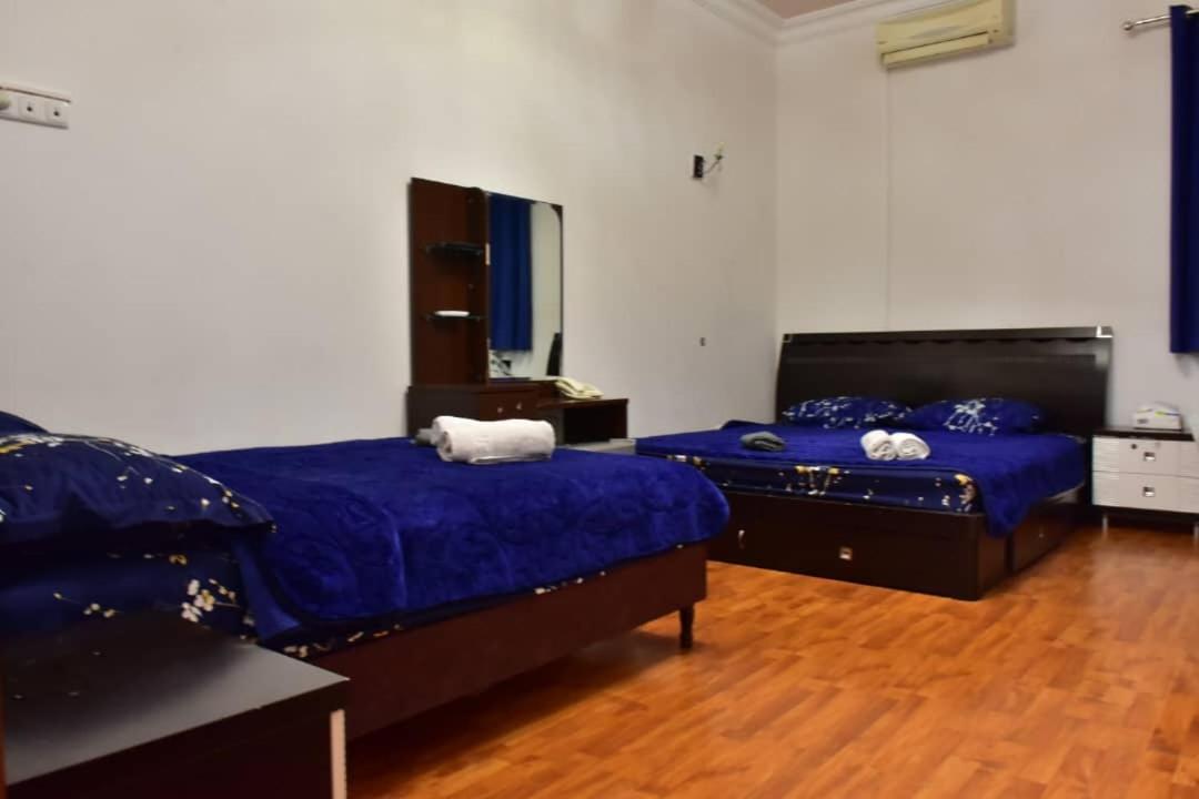 Gyumri Hotel 耶烈万 外观 照片