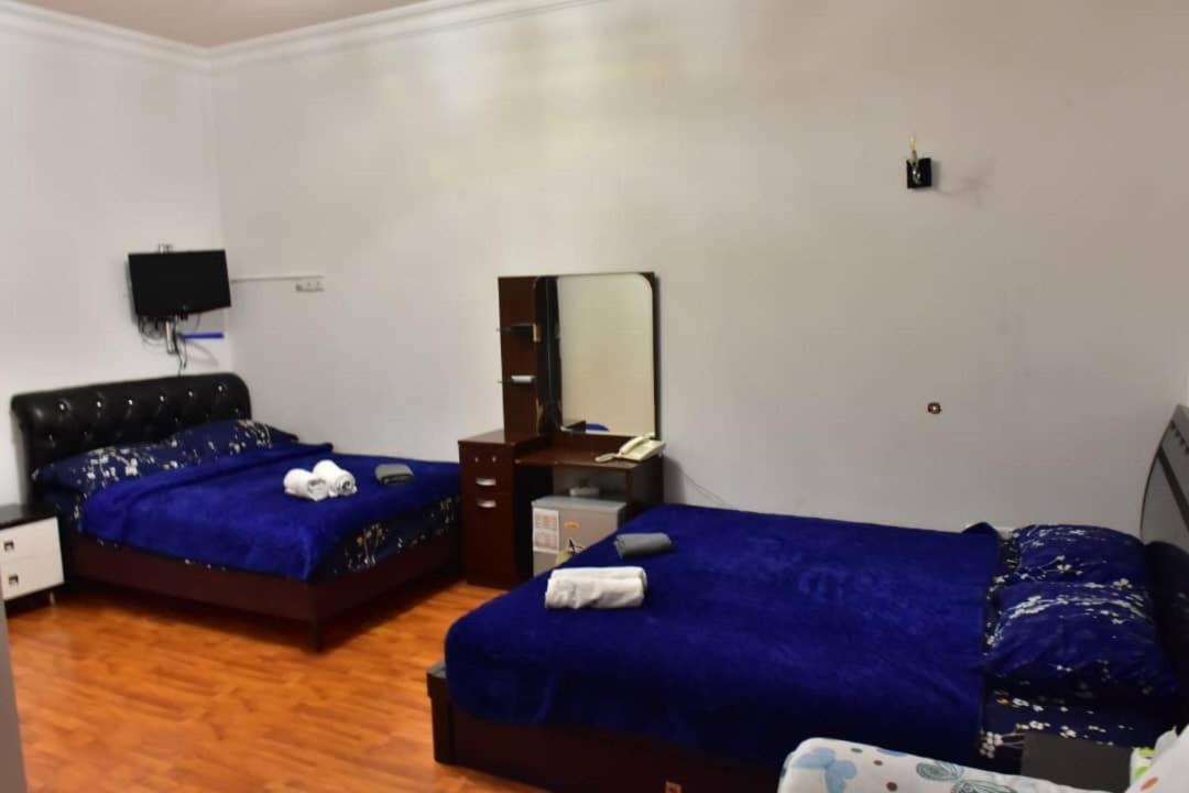 Gyumri Hotel 耶烈万 外观 照片